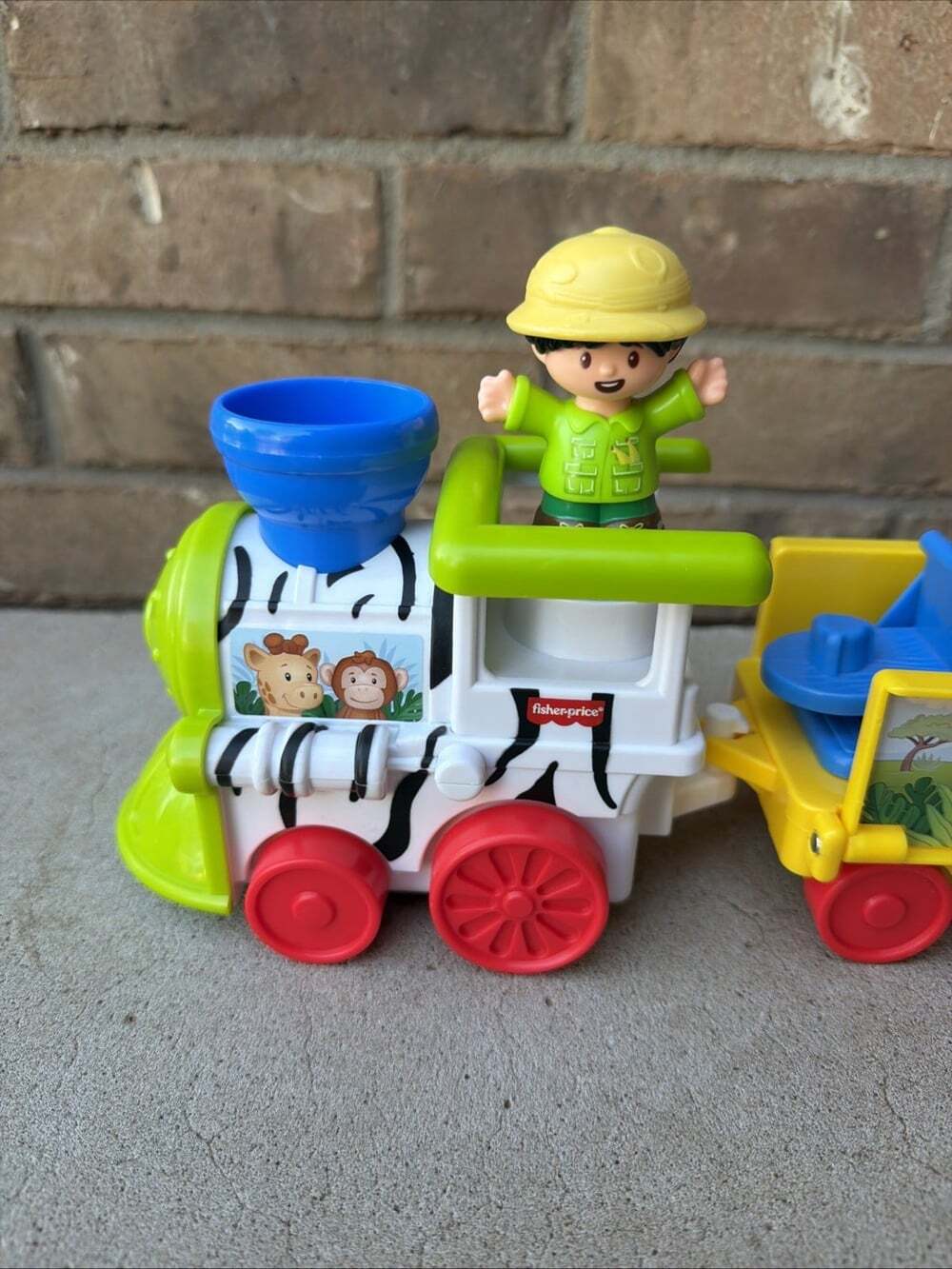 VTG Fisher Price 2001 Little People Musical Zoo Train W/3 Figures, WORKS - Picture 2 of 11